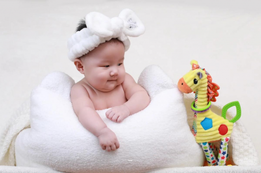 益阳宝宝几个月翻身 益阳宝宝几个月翻身